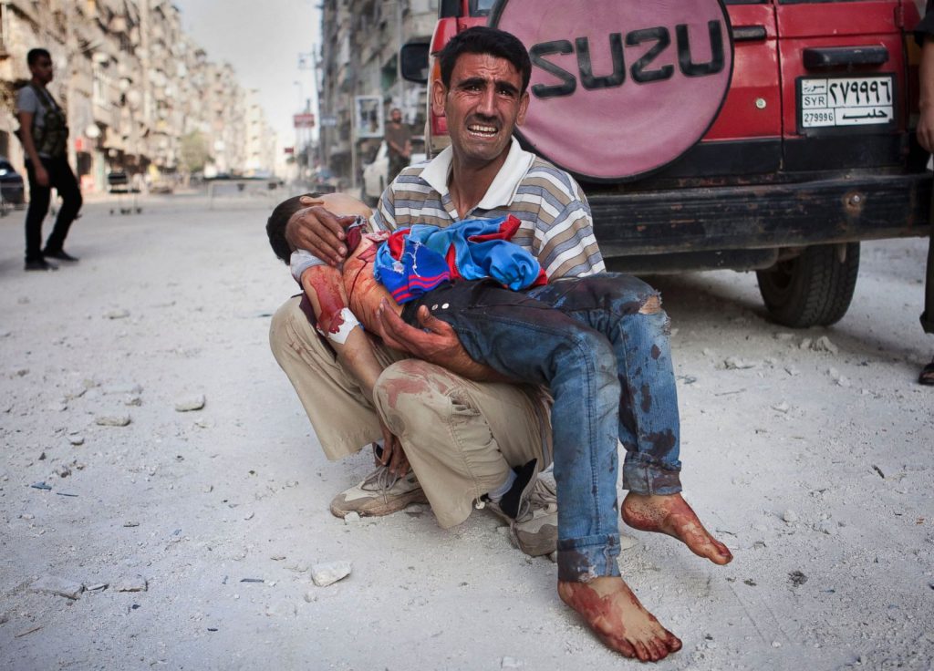 Epa Syria Father Dead Child 50546784 Ll 121005 18x13 1600